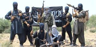 مقتل وإصابة9 جنود في هجوم مسلح للقاعدة بأبين