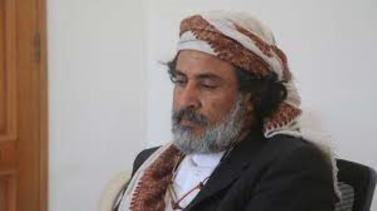 أنباء عن وضع محافظ الجوف "العكيمي" قيد الإقامة الجبرية في الرياض