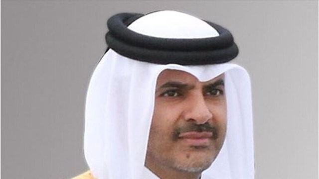 أمير قطر يقبل استقالة رئيس وزرائه ويعين خالد بن خليفة خلفاً له