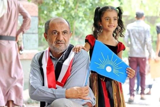 تعز .. مسلحون مجهولون يغتالون قيادياً بارزاً في حزب الإصلاح