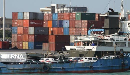 دولة الإمارات تتجاوز الصين في تصدير السلع إلى إيران