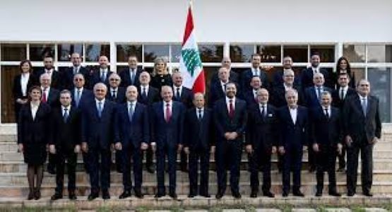 الإعلان عن تشكيلة الحكومة اللبنانية الجديدة بعد عام من الفراغ السياسي